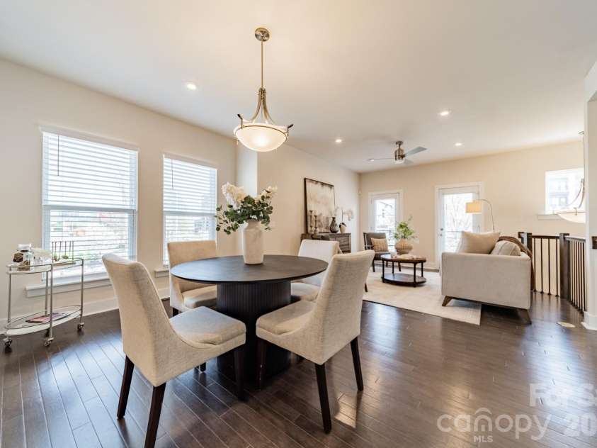 3838 Sky Haven Drive, Charlotte, NC 28209.  MLS# CAR4357626, YatesRealty ID 17889. 