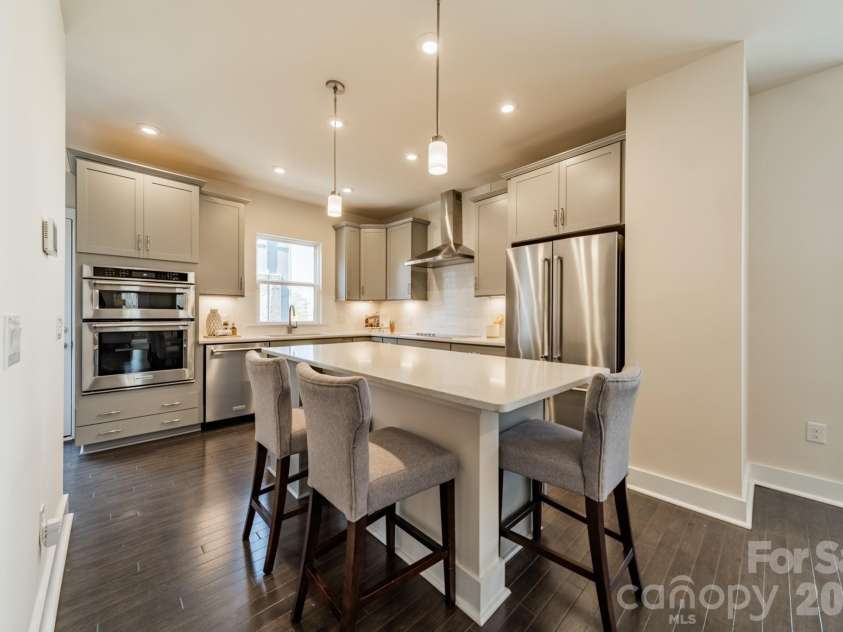 3838 Sky Haven Drive, Charlotte, NC 28209.  MLS# CAR4357626, YatesRealty ID 17889. 