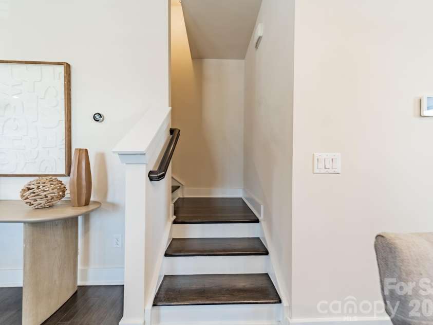 3838 Sky Haven Drive, Charlotte, NC 28209.  MLS# CAR4357626, YatesRealty ID 17889. 
