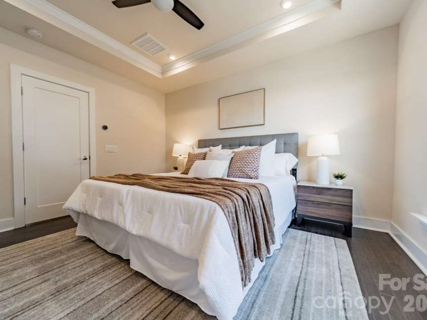 3838 Sky Haven Drive, Charlotte, NC 28209.  MLS# CAR4357626, YatesRealty ID 17889. 