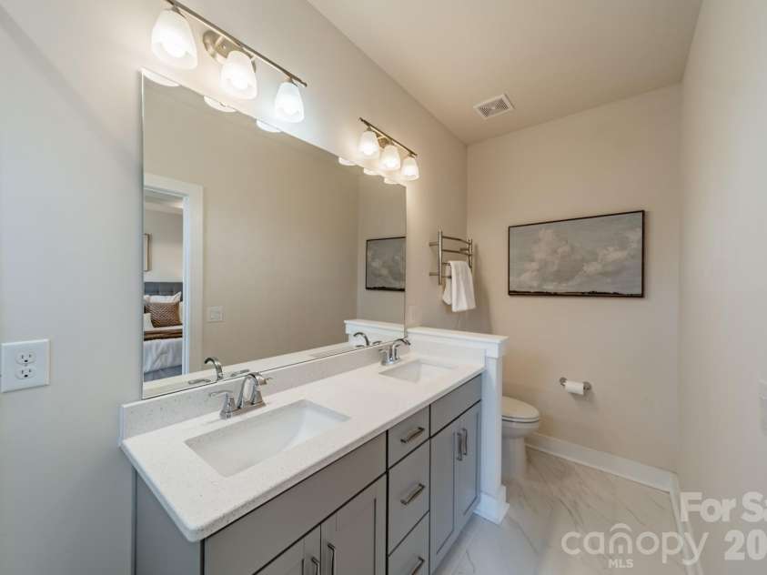 3838 Sky Haven Drive, Charlotte, NC 28209.  MLS# CAR4357626, YatesRealty ID 17889. 