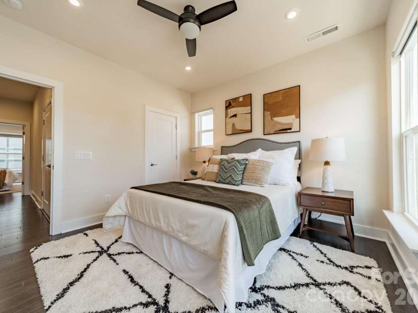 3838 Sky Haven Drive, Charlotte, NC 28209.  MLS# CAR4357626, YatesRealty ID 17889. 