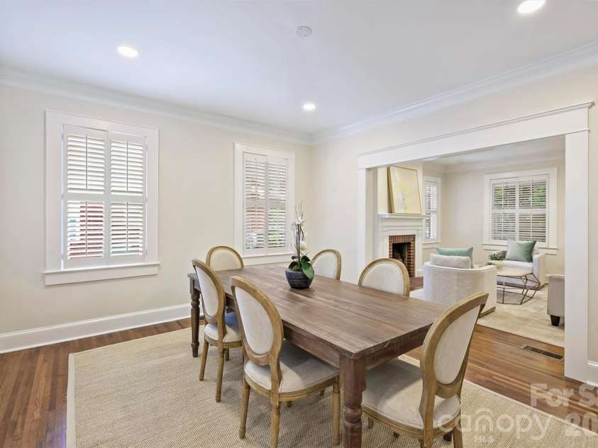 2126 Dilworth Road, Charlotte, NC 28203.  MLS# CAR4392401, YatesRealty ID 1789. 