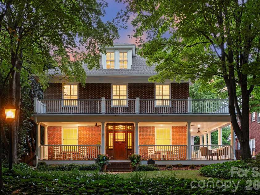 2126 Dilworth Road, Charlotte, NC 28203.  MLS# CAR4392401, YatesRealty ID 1789. 