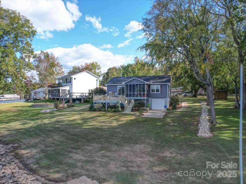 22 Garden Spot Lane, Camden, SC 29020.  MLS# CAR4193307, YatesRealty ID 1789. 