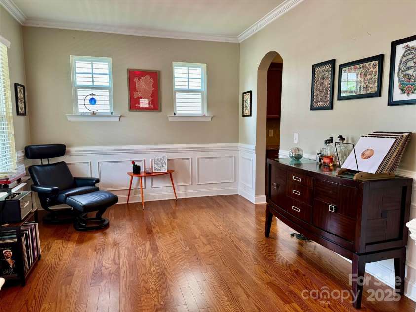 3678 Privette Road, Matthews, NC 28104.  MLS# CAR4258856, YatesRealty ID 17890. Living room