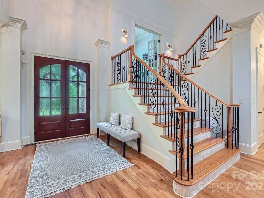 1056 James Madison Drive, Matthews, NC 28104.  MLS# CAR4260538, YatesRealty ID 17891. 