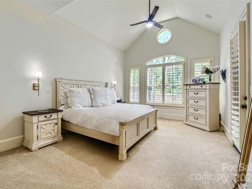 1056 James Madison Drive, Matthews, NC 28104.  MLS# CAR4260538, YatesRealty ID 17891. First floor primary
