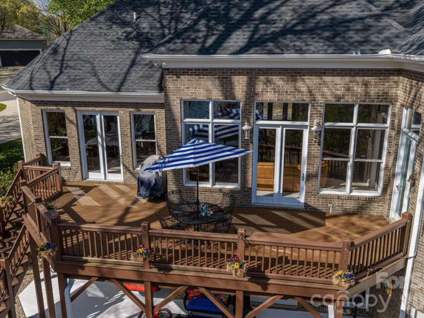 103 Shelter Cove Lane, Mooresville, NC 28117.  MLS# CAR4347364, YatesRealty ID 17892. 