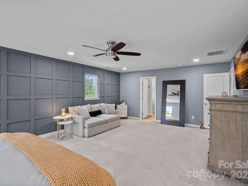 7331 Millstone Circle, Concord, NC 28025.  MLS# CAR4261579, YatesRealty ID 17892. Sitting Area