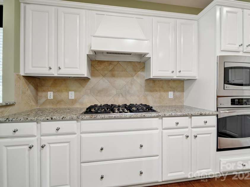 35115 Carnation Lane, Fort Mill, SC 29707.  MLS# CAR4264065, YatesRealty ID 17893. 