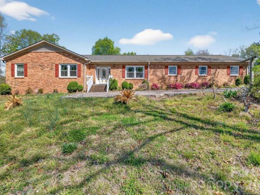 3600 Davidson Highway, Concord, NC 28027.  MLS# CAR4366218, YatesRealty ID 17893. 