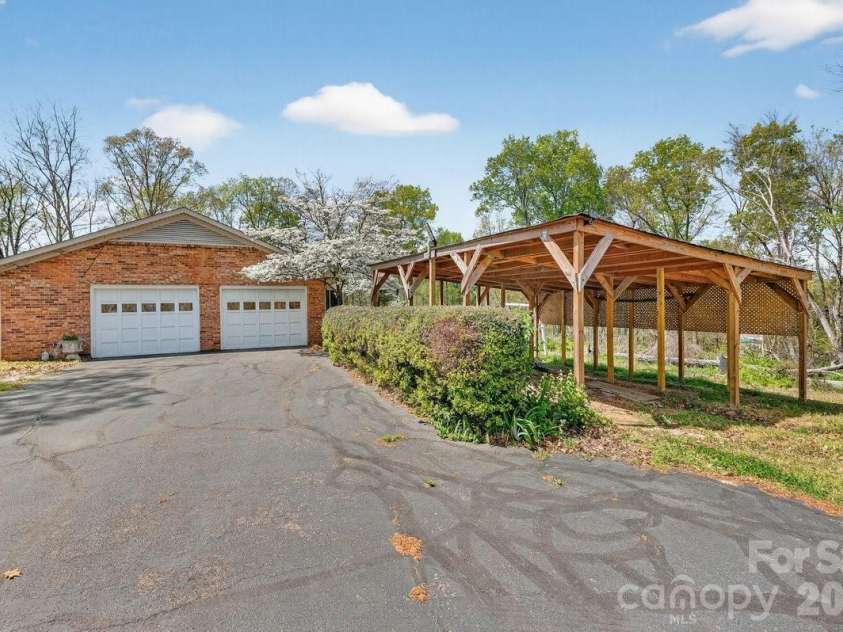 3600 Davidson Highway, Concord, NC 28027.  MLS# CAR4366218, YatesRealty ID 17893. 