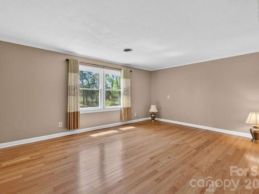 3600 Davidson Highway, Concord, NC 28027.  MLS# CAR4366218, YatesRealty ID 17893. Bedroom