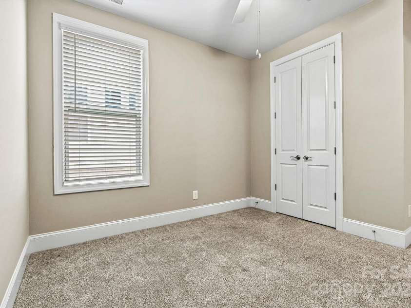 7362 Overjoyed Crossing, Charlotte, NC 28215.  MLS# CAR4259444, YatesRealty ID 17894. 