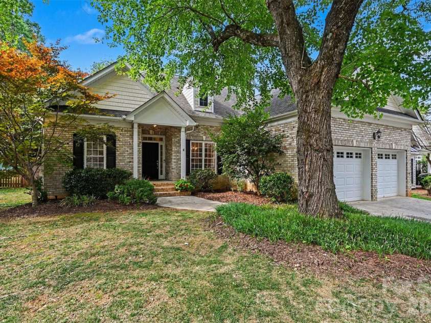 1109 Moray Court, Charlotte, NC 28211.  MLS# CAR4406142, YatesRealty ID 17896. Front Exterior