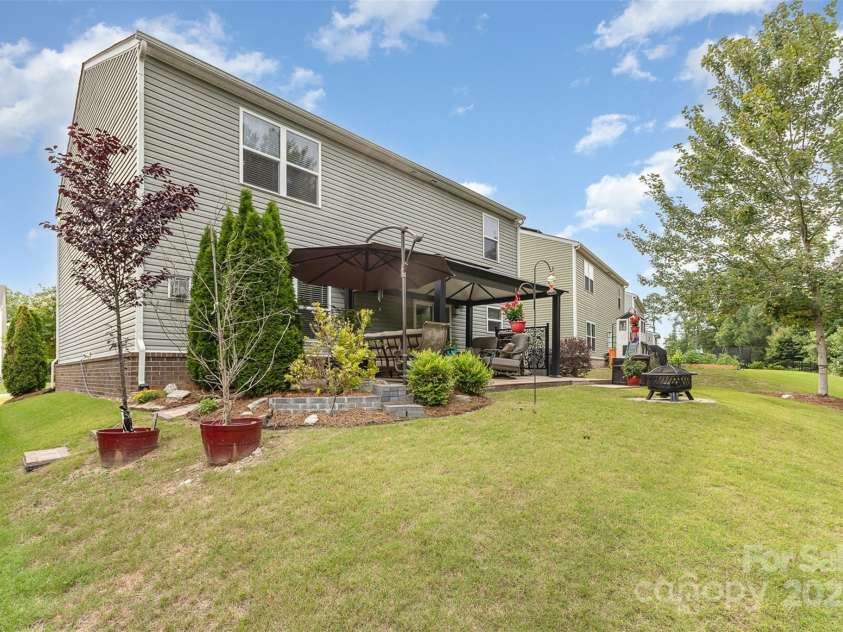 2037 Christopher Wood Court, Fort Mill, SC 29707.  MLS# CAR4267837, YatesRealty ID 17897. 