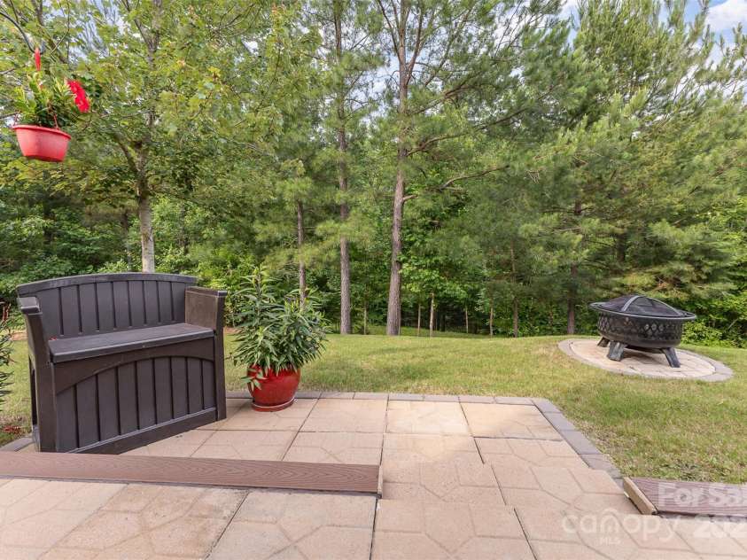 2037 Christopher Wood Court, Fort Mill, SC 29707.  MLS# CAR4267837, YatesRealty ID 17897. 