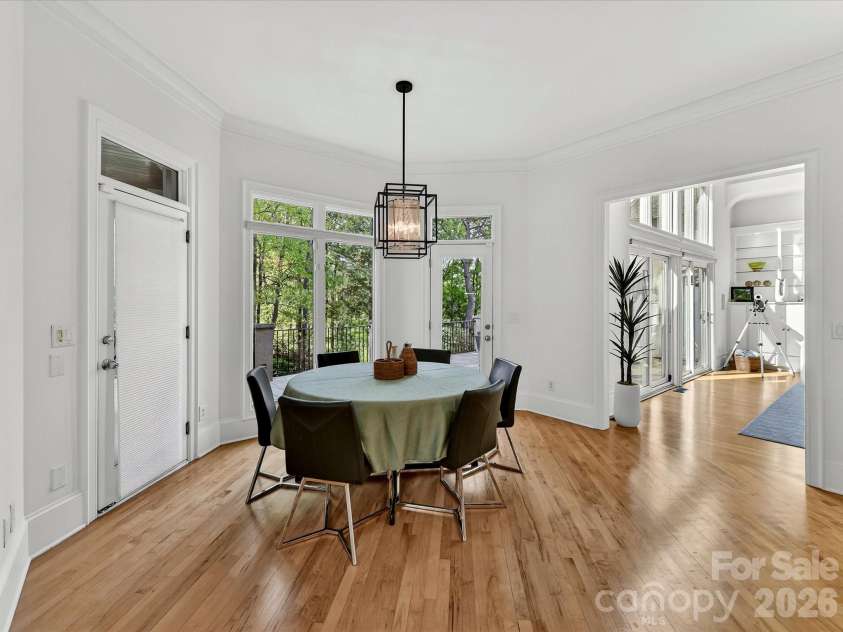 15615 McCullers Court, Charlotte, NC 28277.  MLS# CAR4367013, YatesRealty ID 17898. Breakfast room