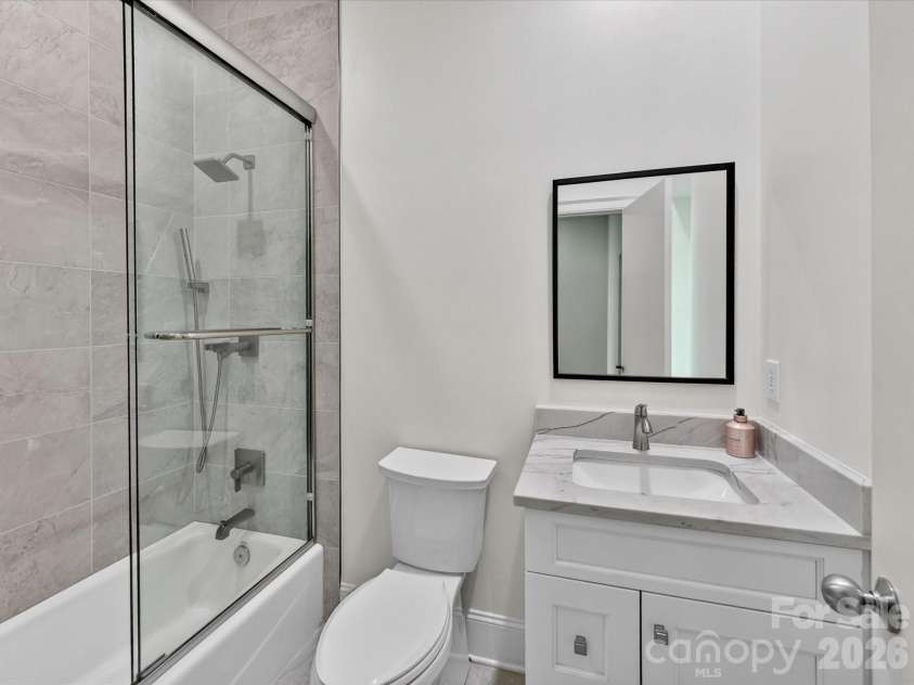 15615 McCullers Court, Charlotte, NC 28277.  MLS# CAR4367013, YatesRealty ID 17898. Ensuite bath
