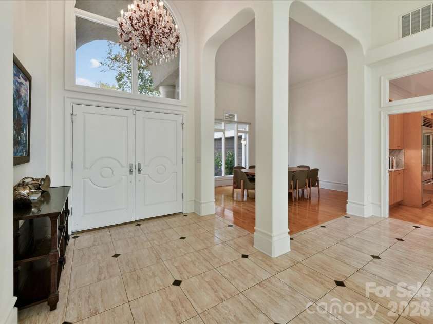 15615 McCullers Court, Charlotte, NC 28277.  MLS# CAR4367013, YatesRealty ID 17898. Foyer