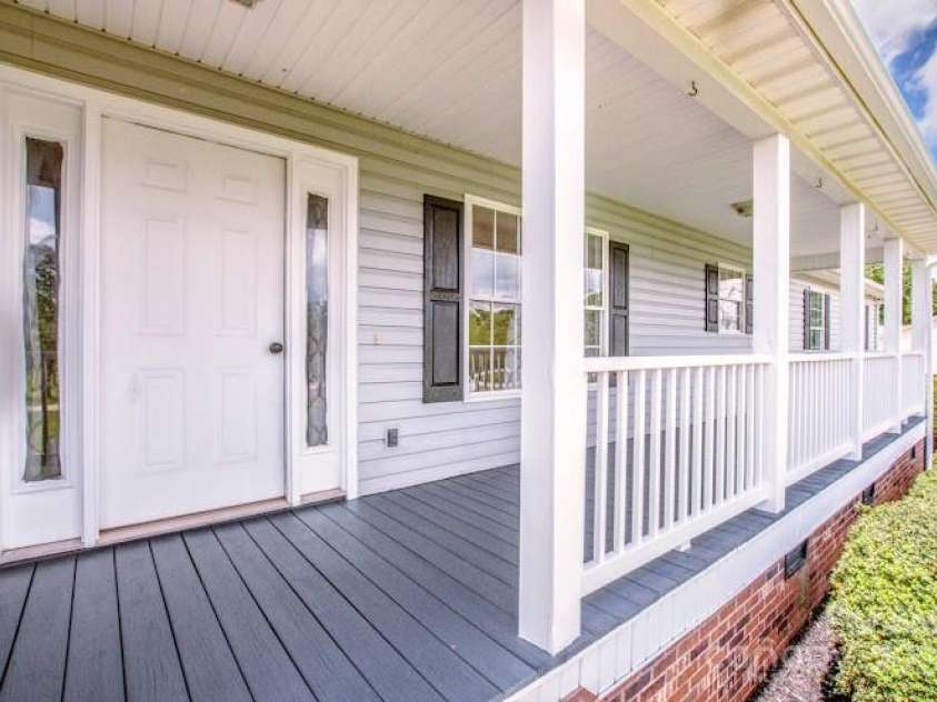 2811 Saint James Church Road, Denver, NC 28037.  MLS# CAR4243787, YatesRealty ID 17899. 