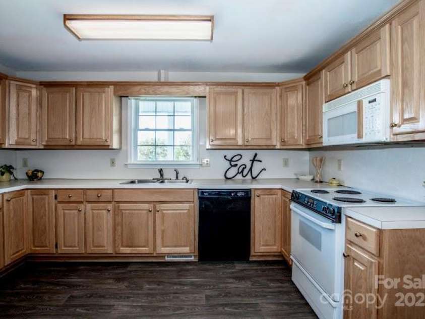 2811 Saint James Church Road, Denver, NC 28037.  MLS# CAR4243787, YatesRealty ID 17899. 