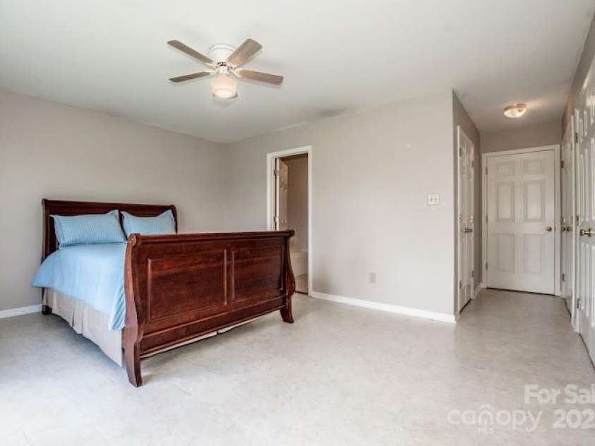 2811 Saint James Church Road, Denver, NC 28037.  MLS# CAR4243787, YatesRealty ID 17899. 