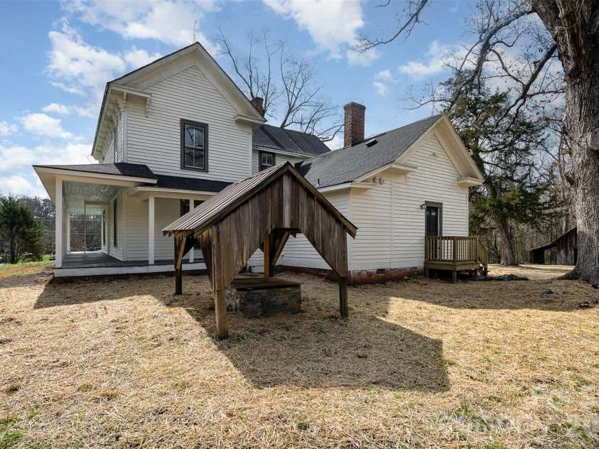 502 Allenton Street, Mount Gilead, NC 27306.  MLS# CAR4368225, YatesRealty ID 17899. 