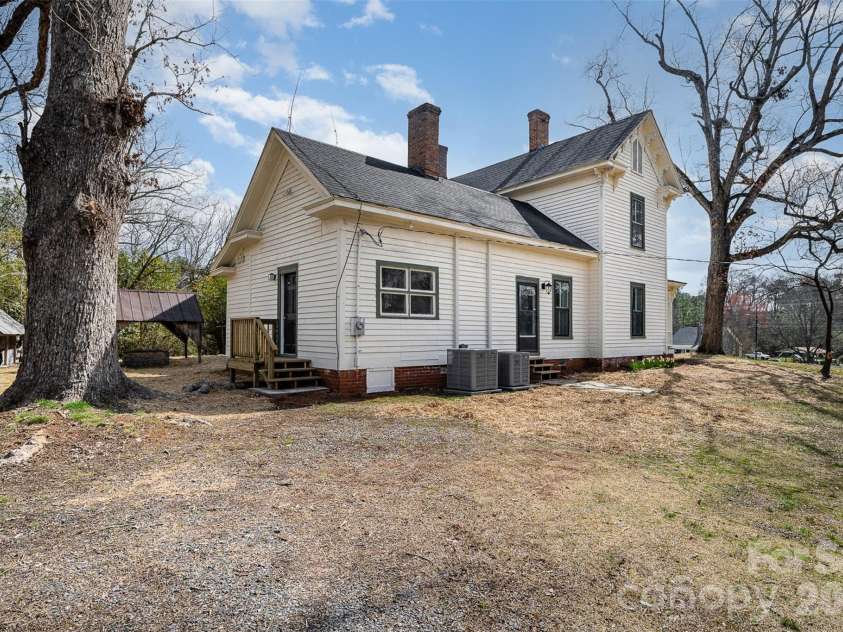 502 Allenton Street, Mount Gilead, NC 27306.  MLS# CAR4368225, YatesRealty ID 17899. 