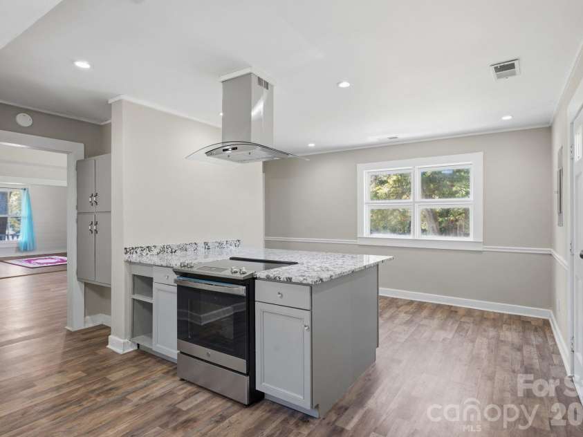 502 Allenton Street, Mount Gilead, NC 27306.  MLS# CAR4431005, YatesRealty ID 17899. Kitchen