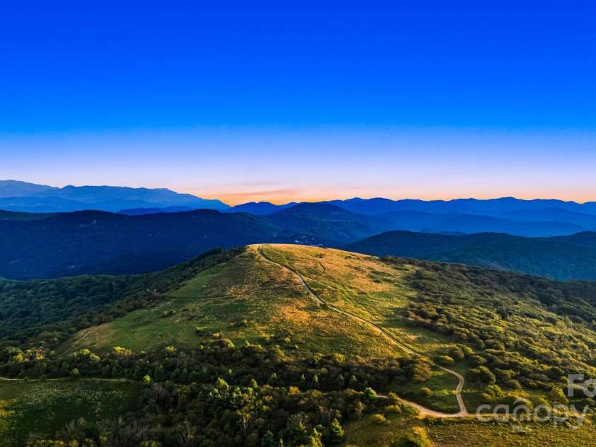 195 El Miner Court, Mars Hill, NC 28754.  MLS# CAR4174195, YatesRealty ID 179. Big Bald