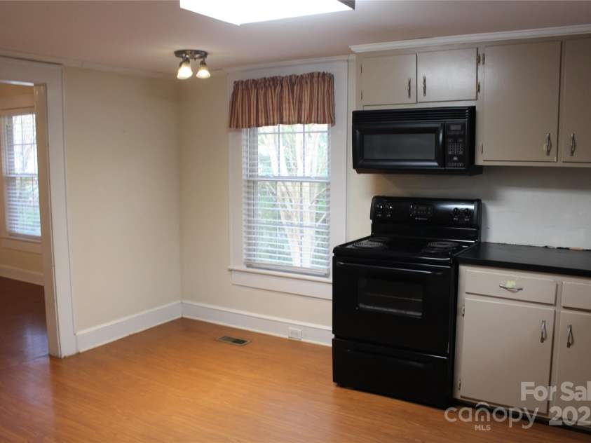 436 Oakwood Avenue, Albemarle, NC 28001.  MLS# CAR4173402, YatesRealty ID 179. 