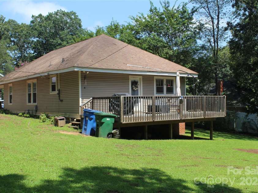 436 Oakwood Avenue, Albemarle, NC 28001.  MLS# CAR4173402, YatesRealty ID 179. 