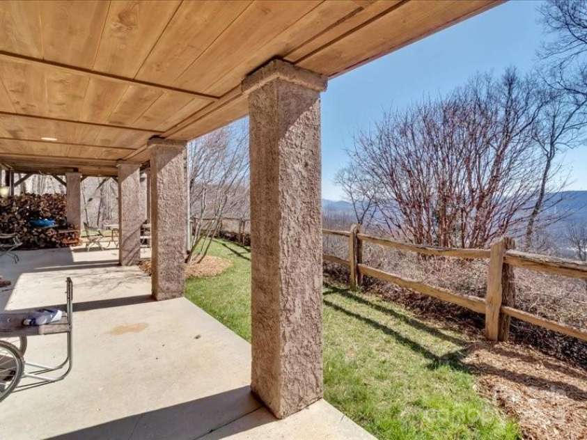 116 Dana Road, Waynesville, NC 28786.  MLS# CAR4243945, YatesRealty ID 1790. 