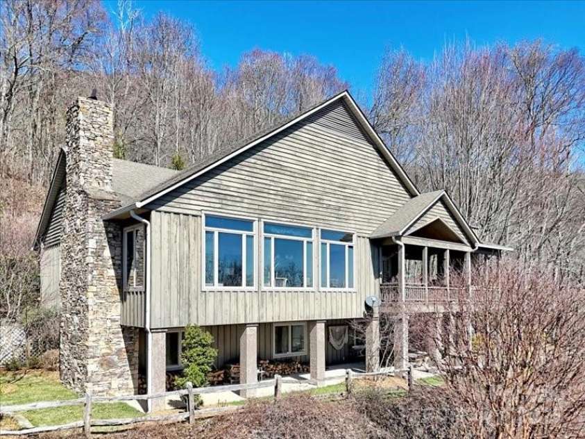 116 Dana Road, Waynesville, NC 28786.  MLS# CAR4243945, YatesRealty ID 1790. 