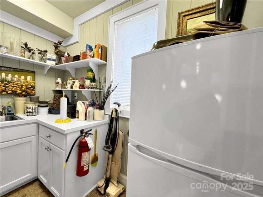 116 Dana Road, Waynesville, NC 28786.  MLS# CAR4243945, YatesRealty ID 1790. 