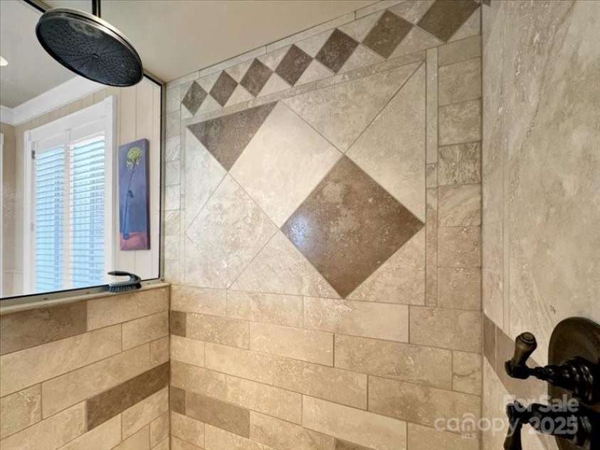 116 Dana Road, Waynesville, NC 28786.  MLS# CAR4243945, YatesRealty ID 1790. 