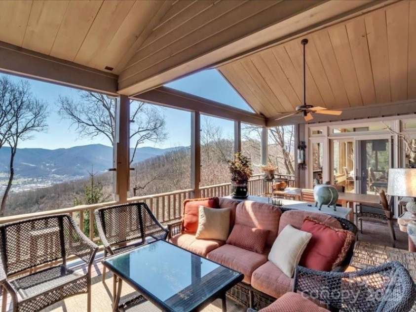 116 Dana Road, Waynesville, NC 28786.  MLS# CAR4243945, YatesRealty ID 1790. 