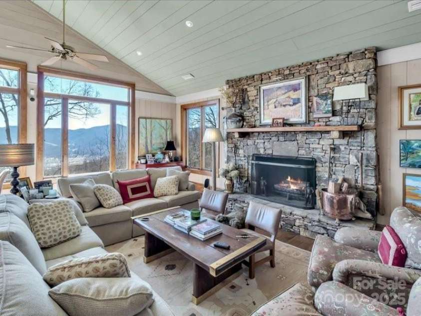 116 Dana Road, Waynesville, NC 28786.  MLS# CAR4243945, YatesRealty ID 1790. 