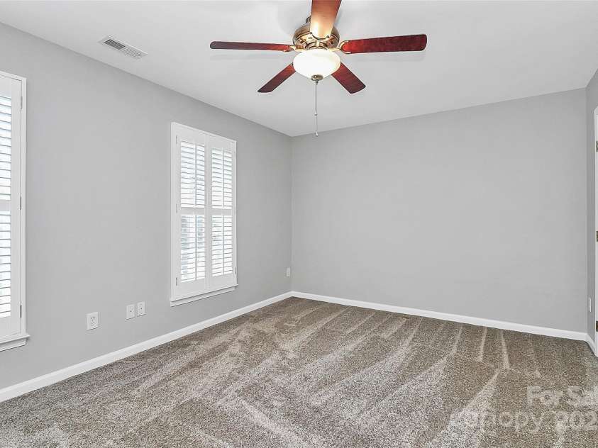 1804 Robinwood Village Drive, Gastonia, NC 28054.  MLS# CAR4282437, YatesRealty ID 1790. Bedroom