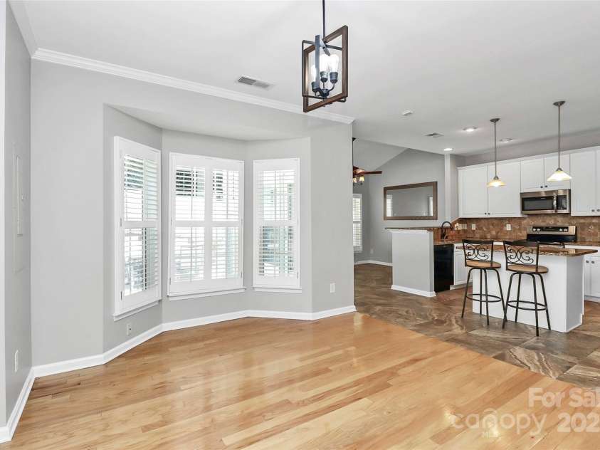 1804 Robinwood Village Drive, Gastonia, NC 28054.  MLS# CAR4282437, YatesRealty ID 1790. Dining Area