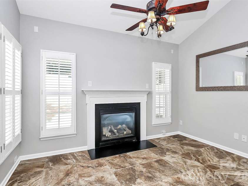1804 Robinwood Village Drive, Gastonia, NC 28054.  MLS# CAR4282437, YatesRealty ID 1790. Family Room