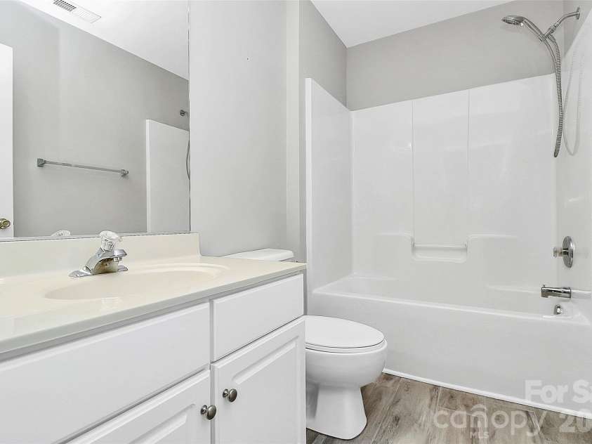 1804 Robinwood Village Drive, Gastonia, NC 28054.  MLS# CAR4282437, YatesRealty ID 1790. Guest Bathroom