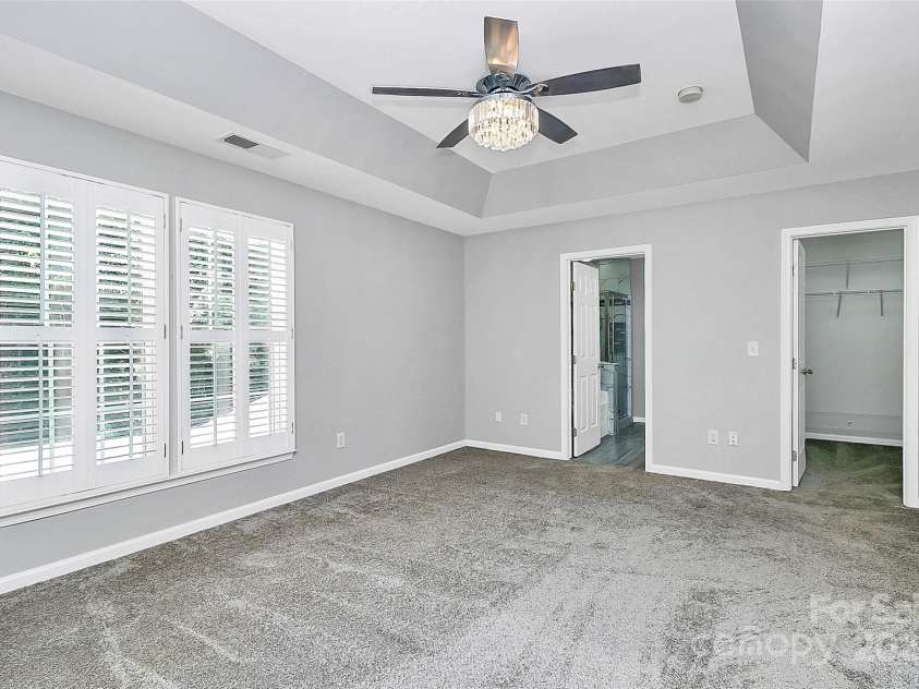 1804 Robinwood Village Drive, Gastonia, NC 28054.  MLS# CAR4282437, YatesRealty ID 1790. Primary Bedroom