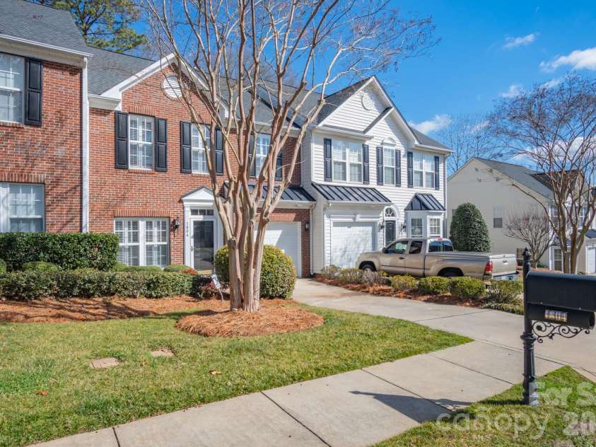 1804 Robinwood Village Drive, Gastonia, NC 28054.  MLS# CAR4282437, YatesRealty ID 1790. Townhome Side View