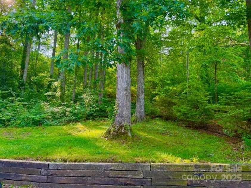 149 Poplar Drive, Marion, NC 28752.  MLS# CAR4266311, YatesRealty ID 17901. 