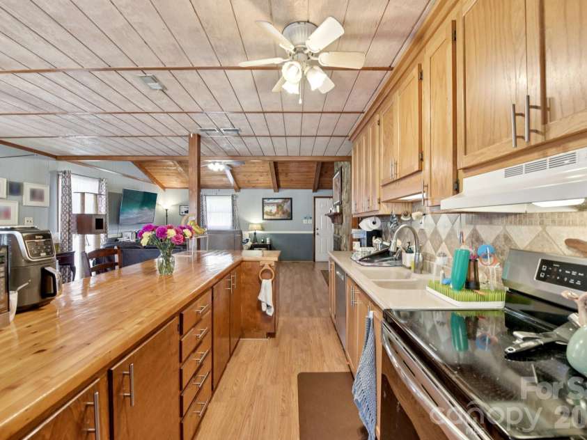 438 Cox Lake Road, Stanley, NC 28164.  MLS# CAR4360178, YatesRealty ID 17902. 