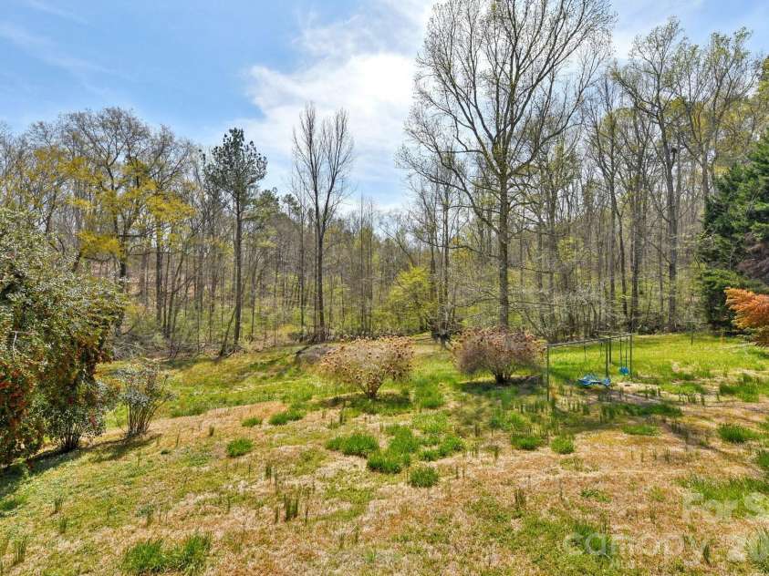 438 Cox Lake Road, Stanley, NC 28164.  MLS# CAR4360178, YatesRealty ID 17902. 