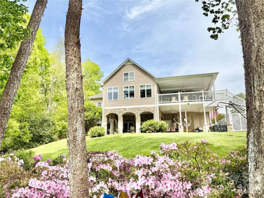 226 Riverwalk Road, Stony Point, NC 28678.  MLS# CAR4369490, YatesRealty ID 17904. 